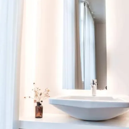 Cozy For Two In * Gandawa